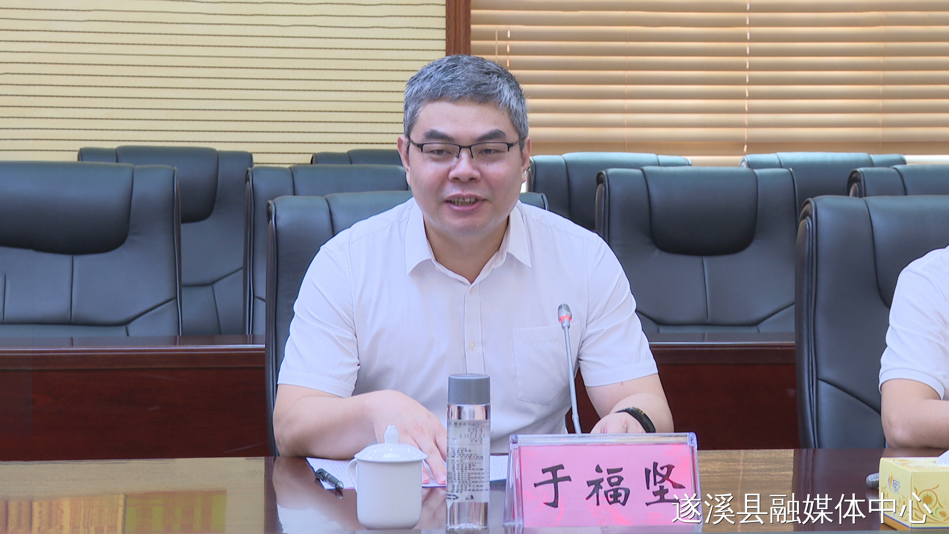 遂溪县委副书记,县长刘剑,融安县委副书记,县长于福坚分别介绍了粤桂